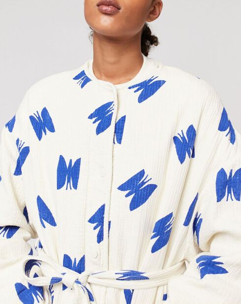 Kimonojacke mit Schmetterlingsmotiv in Ecru/Blau