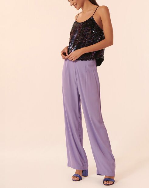 Lilafarbene Siruphose Bill