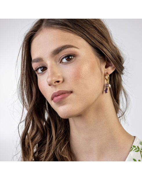 Norah geelvergulde oorbellen van staal en goud/paarse zoetwaterparels