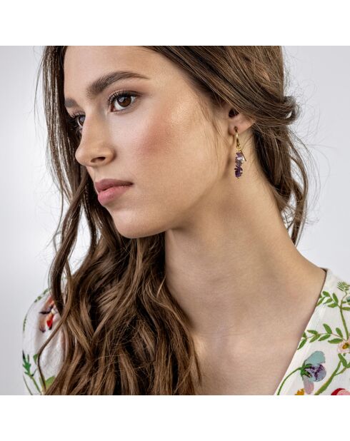 Norah geelvergulde oorbellen van staal en goud/paarse zoetwaterparels