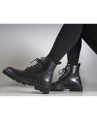 Bottes derby à bout fleuri noires