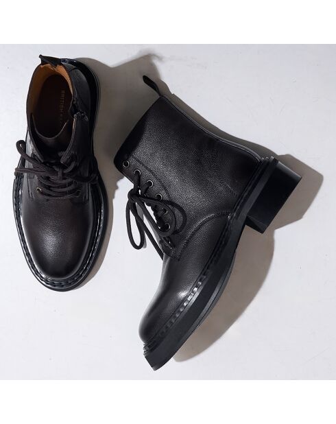 Bottes derby à lacets noires