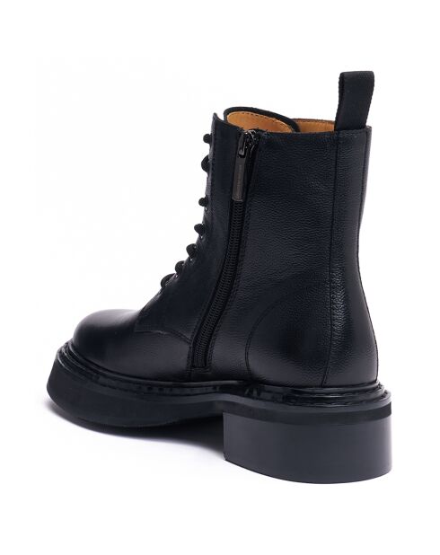 Bottes derby à lacets noires
