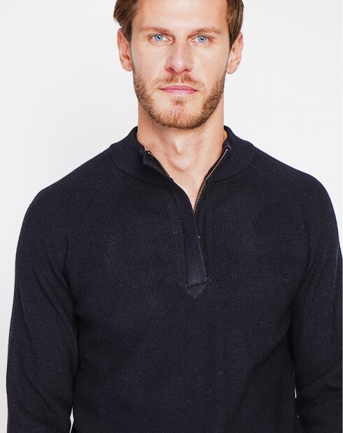 Pull Tom noir