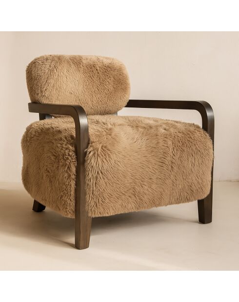 Fauteuil en tissu doux effet mouton pieds bois yack marron - 71x79x77 cm