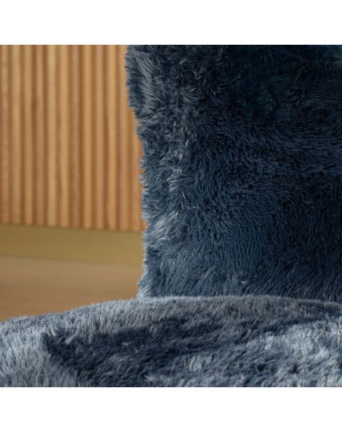 Fauteuil effet fourrure avec pieds en bois artic bleu/naturel - 76x81x77 cm