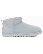 Bottes en Peau de Mouton Classic Ultra Mini bleu ciel
