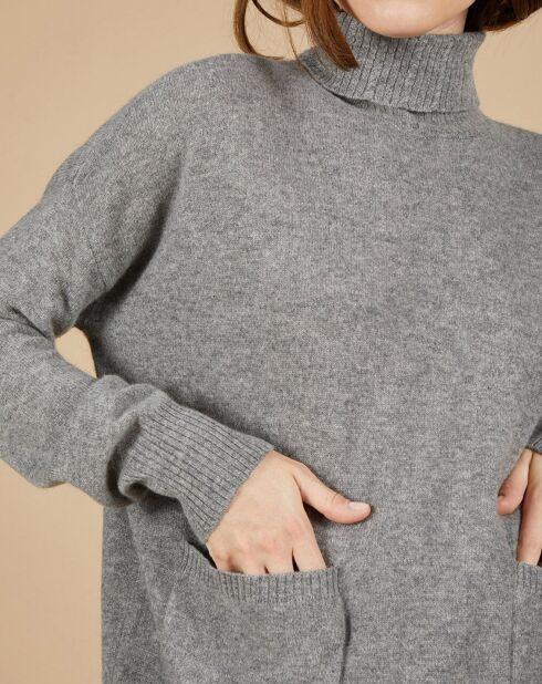 Pull ample 100% Cachemire Alicia Col roulé à poches gris chiné foncé