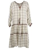 Vestido Cademie en color crudo