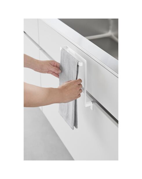 Weißer schwimmender Handtuchhalter - 20x9-10x19,5 cm