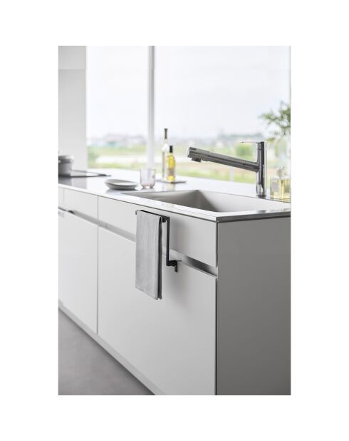 Schwarzer schwimmender Handtuchhalter - 20x9-10x19,5 cm