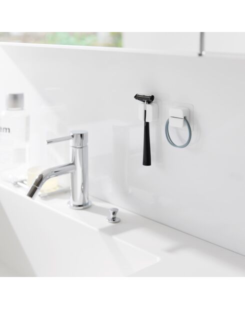 2 Clips multi-usages blancs - 4.5x1.8x4.5 cm