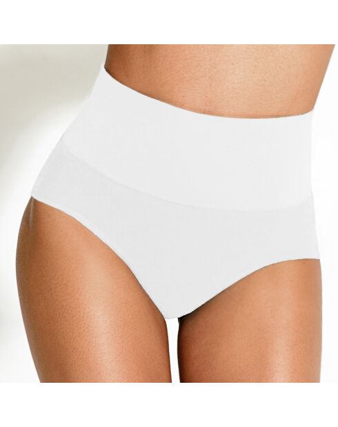 Wit slipje met hoge taille