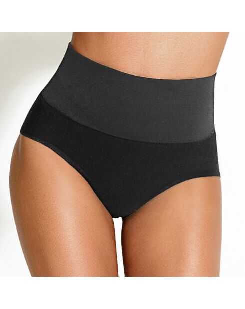 Zwart slipje met hoge taille