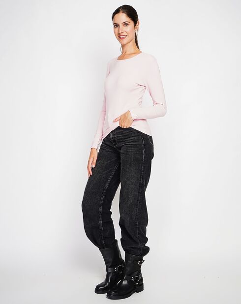 Envía un jersey rosa