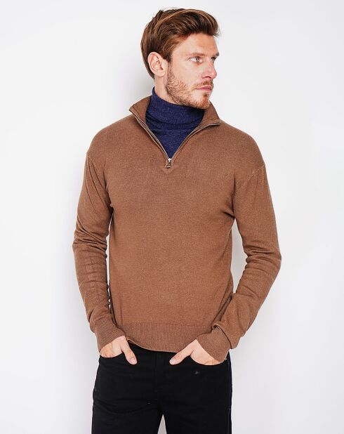 Pull Pierre marron