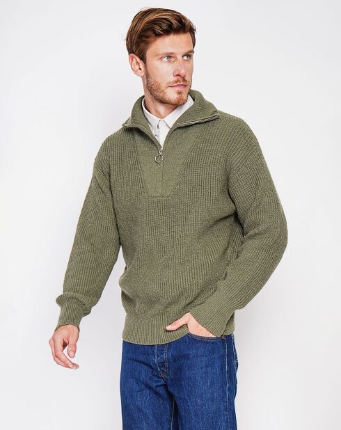 Pull Adel kaki