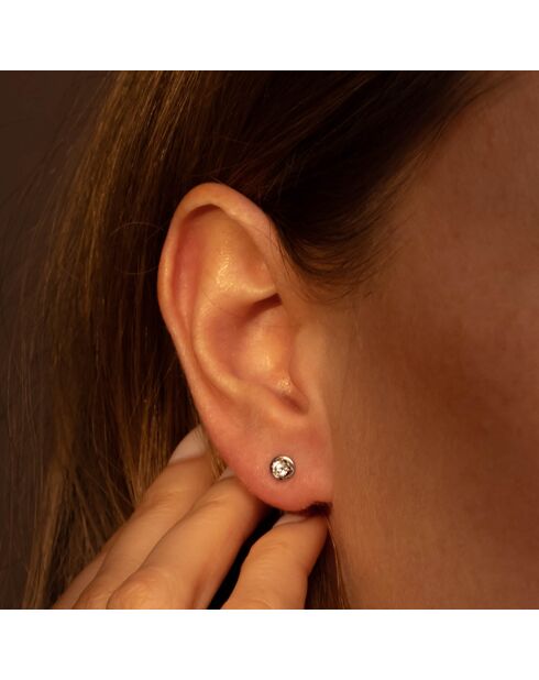 Kostbare Ohrringe aus Weißgold