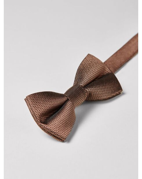 Vlinderdas van cognackleurige zijdemix