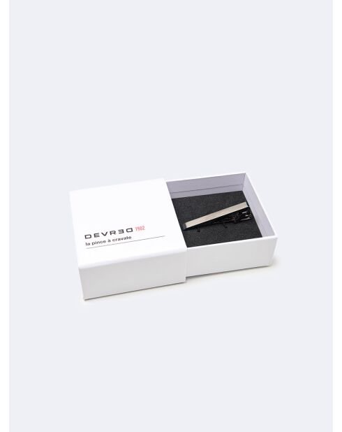 Pince à cravate argentée