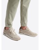 Baskets en cuir suédé beige doux