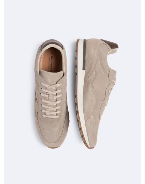 Baskets en cuir suédé beige doux