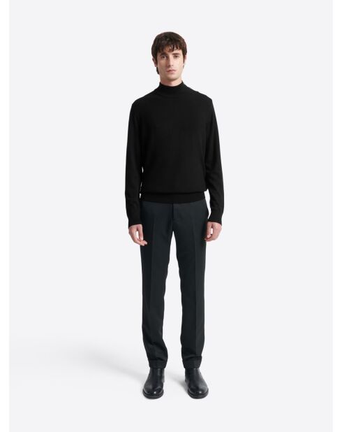 Pull col cheminée épaule boutonnée noir