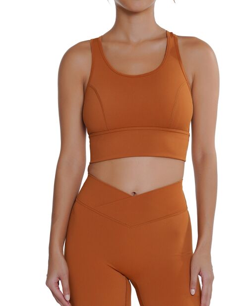 Nuez con sabor a especias con tapa corta