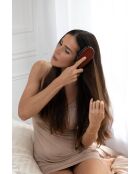 Brosse à cheveux en bois et poils de sanglier marron