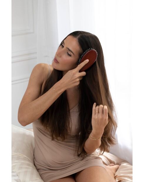 Brosse à cheveux en bois et poils de sanglier marron