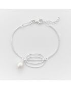 Solveig synthetische witte parelarmband in zilver