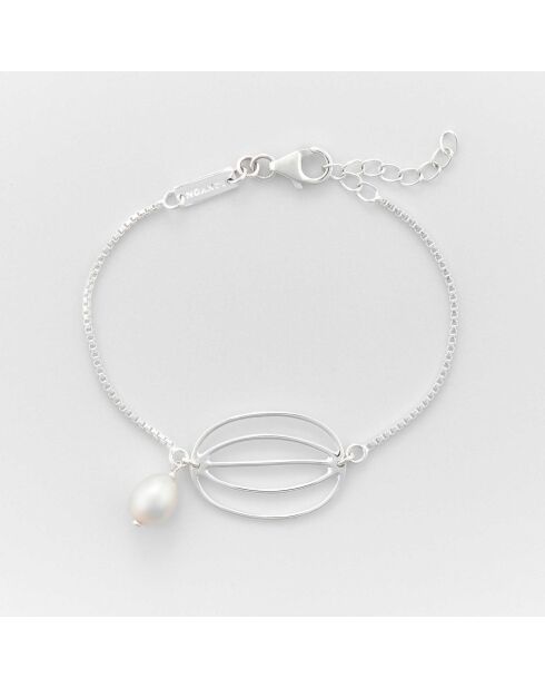 Solveig synthetische witte parelarmband in zilver