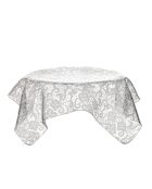 Grote kanten gordijnen in het midden