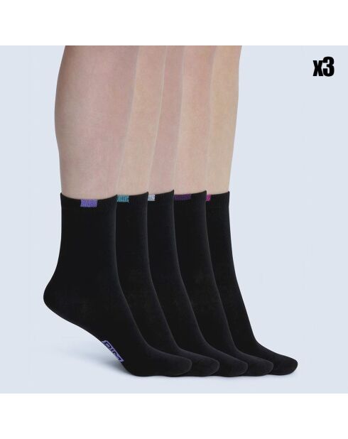 15 paires de chaussettes noires