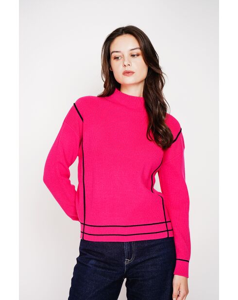 Pull col roulé montant fushia