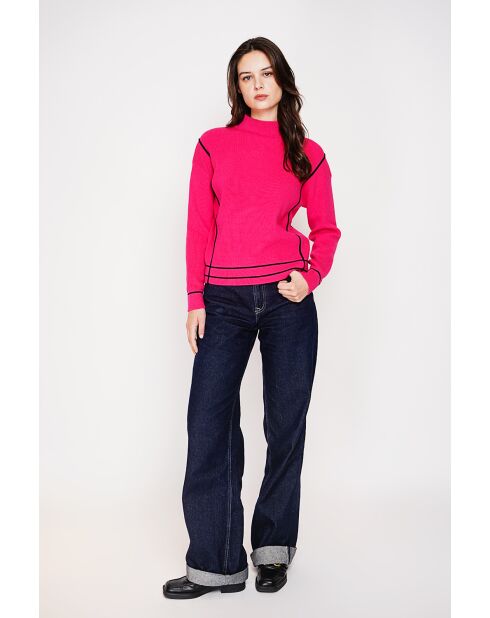 Pull col roulé montant fushia