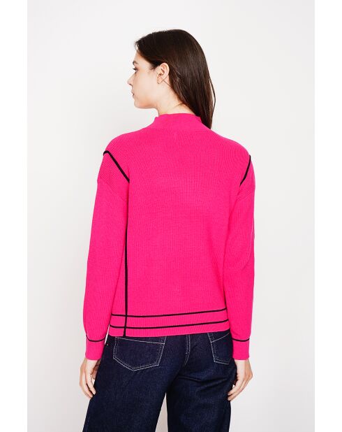 Pull col roulé montant fushia