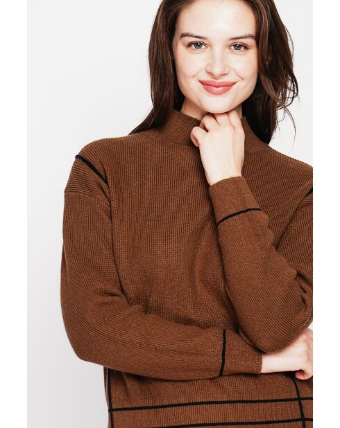 Pull col roulé montant marron