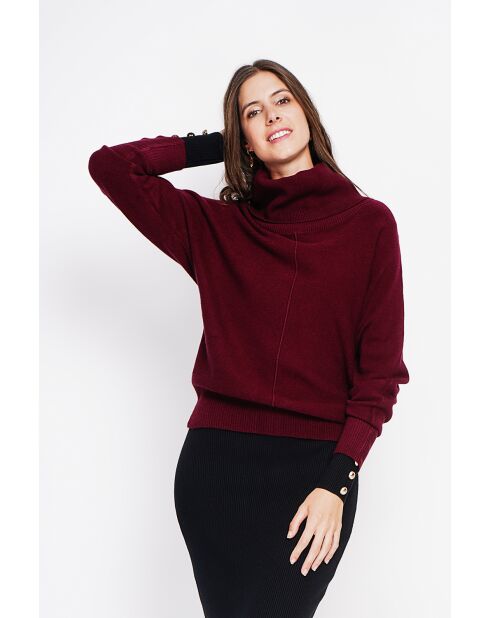 Pull col boule bordeaux