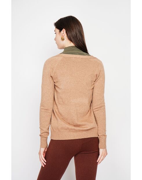 Gilet col v boutonné camel