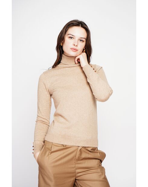 Pull col roulé classique nougat