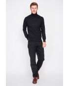 Pull col roulé noir
