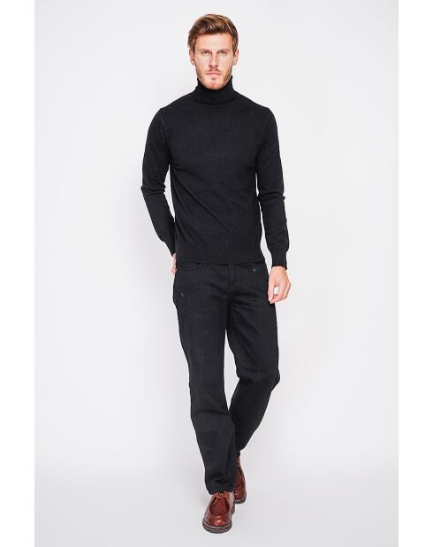 Pull col roulé noir