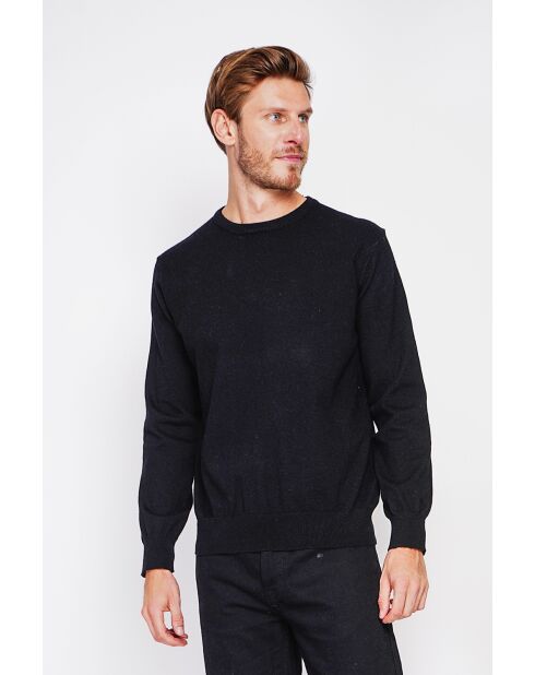 Pull col ras de cou noir