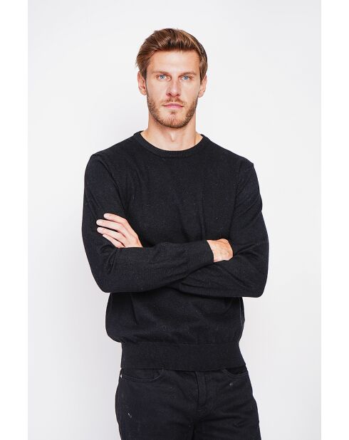 Pull col ras de cou noir