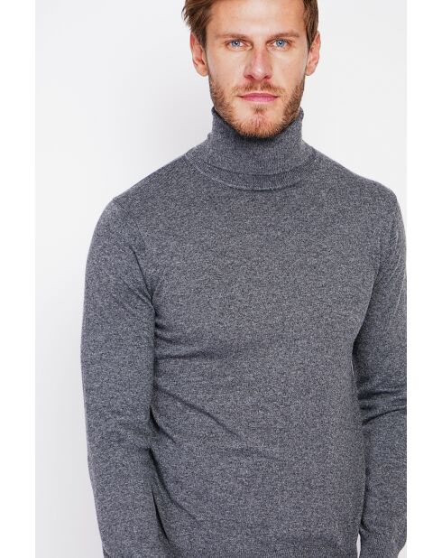 Pull col roulé loup