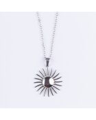 Halskette aus silbernem Stahl