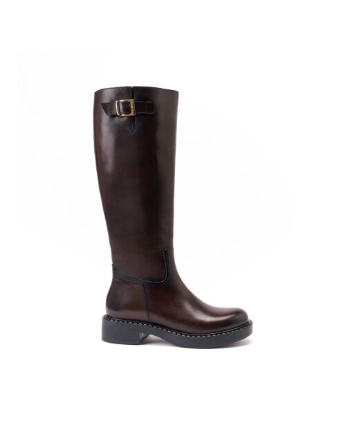 Dunkelbraune hohe Lederstiefel