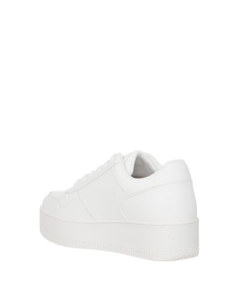 Baskets B107 blanches