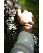 Middernachtblauwe verzilverde armband met klaverpijl